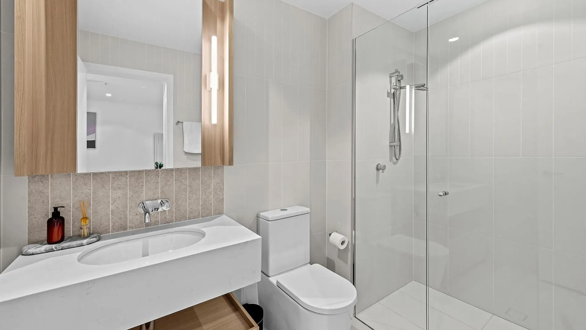 Lägenhet Queens Wharf - Luxe 2Br With Stunning Views And Pool Brisbane